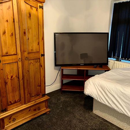 מלון דאדלי Stainless Guests House מראה חיצוני תמונה