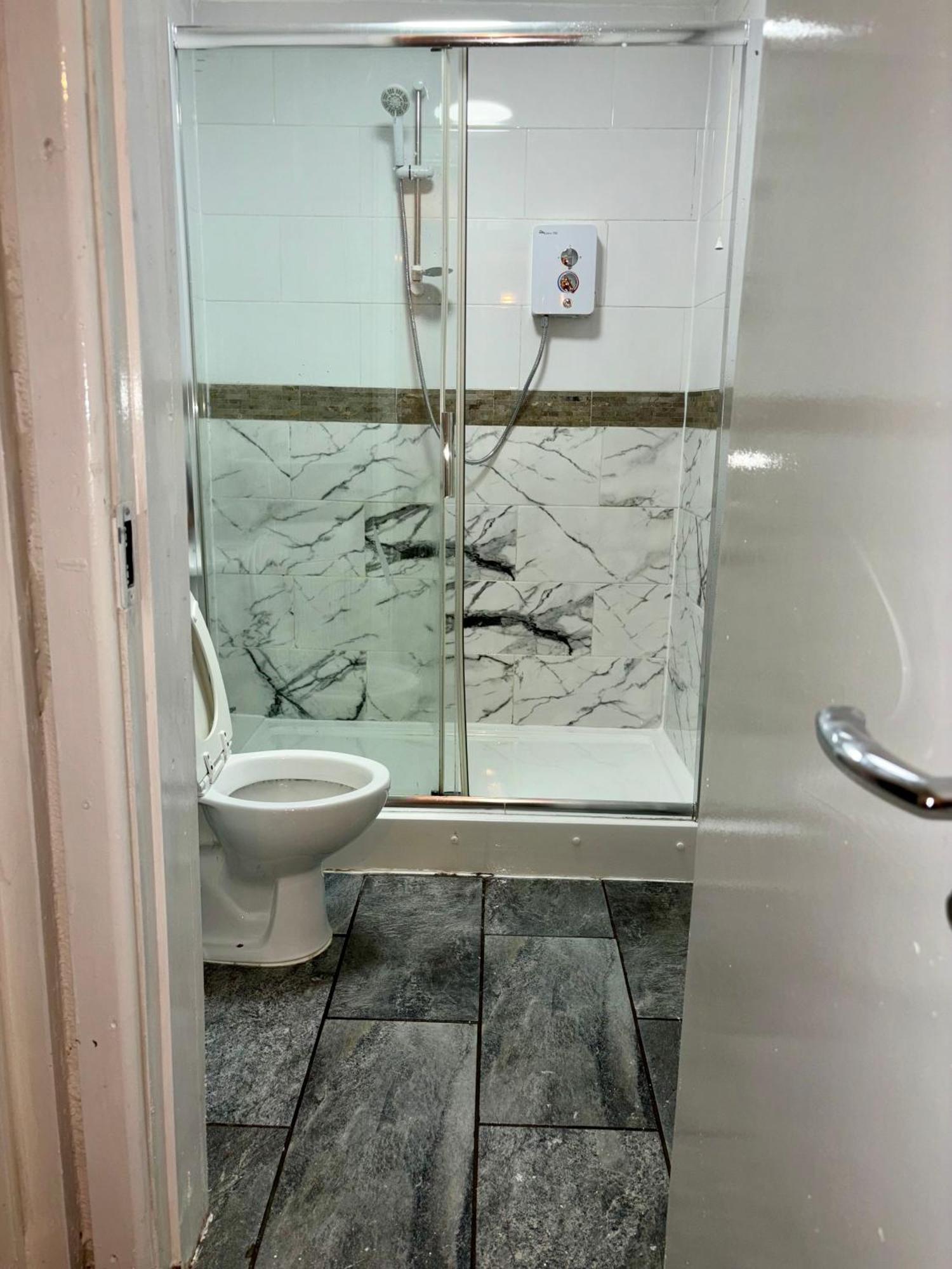 מלון דאדלי Stainless Guests House מראה חיצוני תמונה