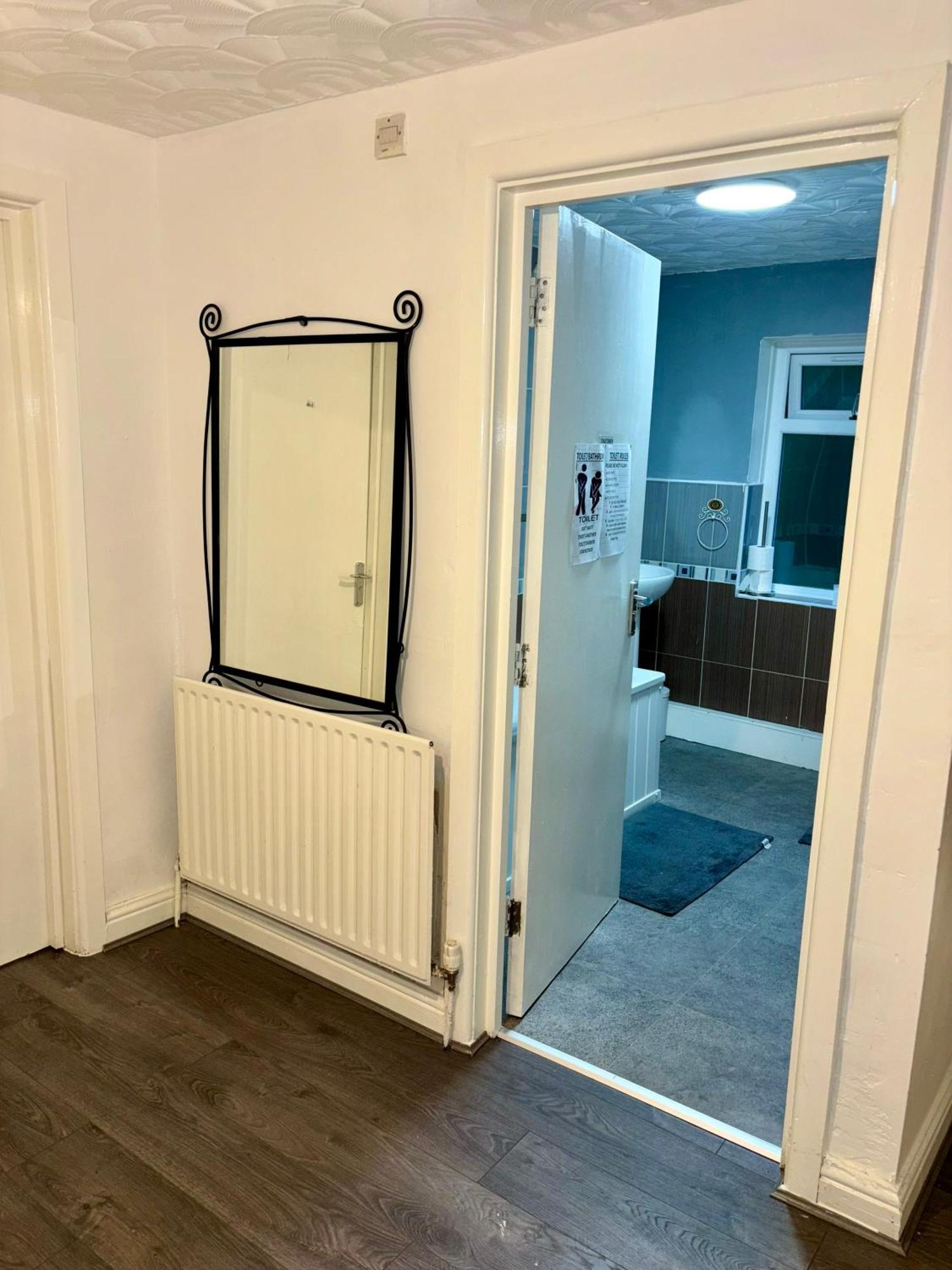 מלון דאדלי Stainless Guests House מראה חיצוני תמונה