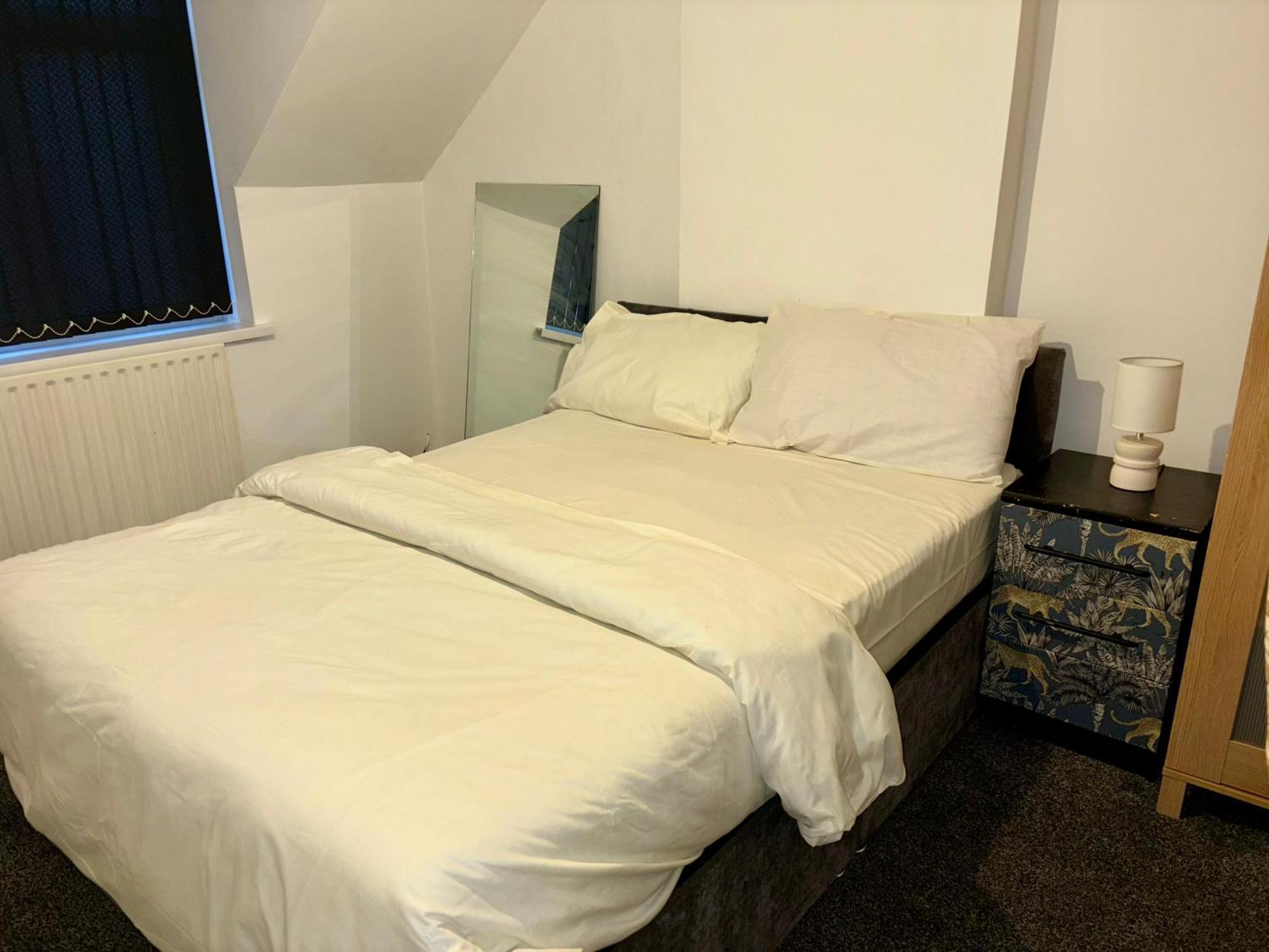 מלון דאדלי Stainless Guests House מראה חיצוני תמונה